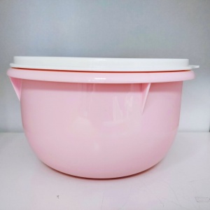 Замесочное блюдо (2 л) в нежно-розовом цвете