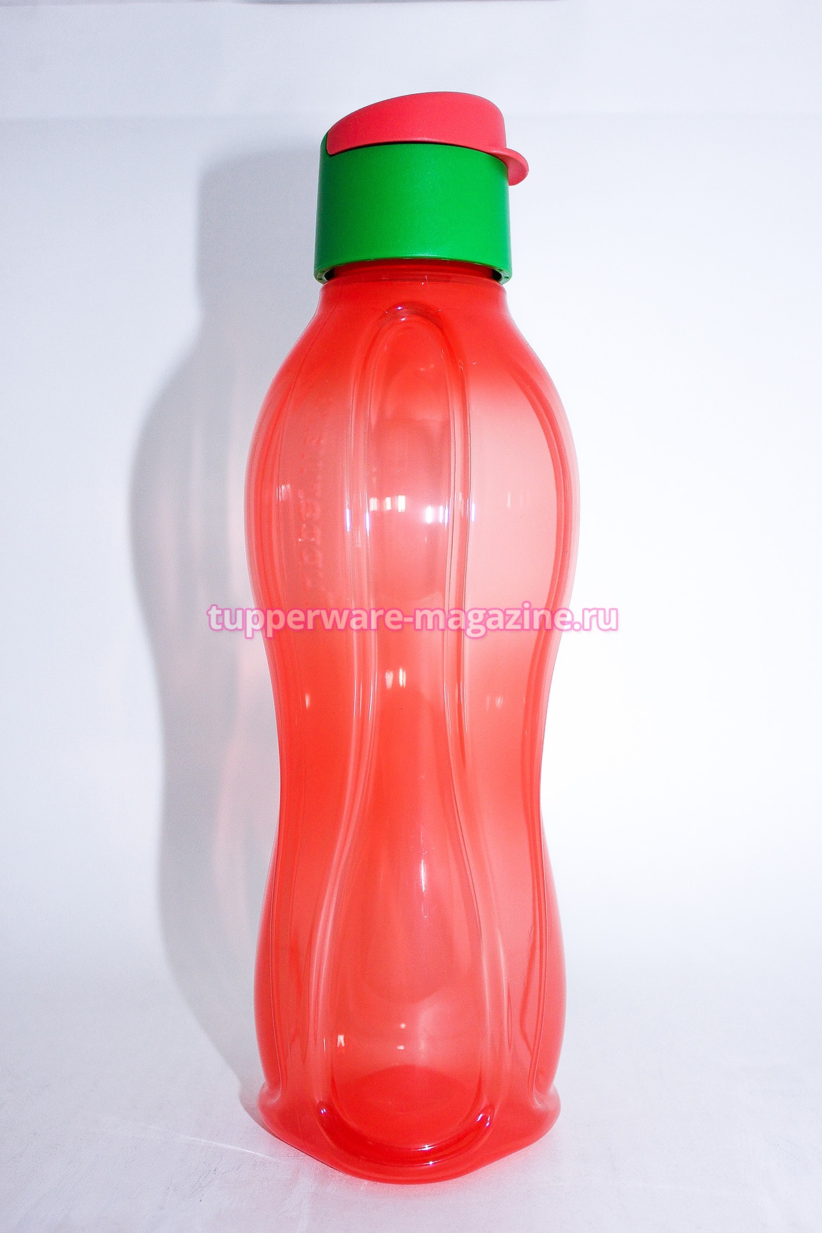 Эко-бутылка (750 мл) с клапаном в красном цвете