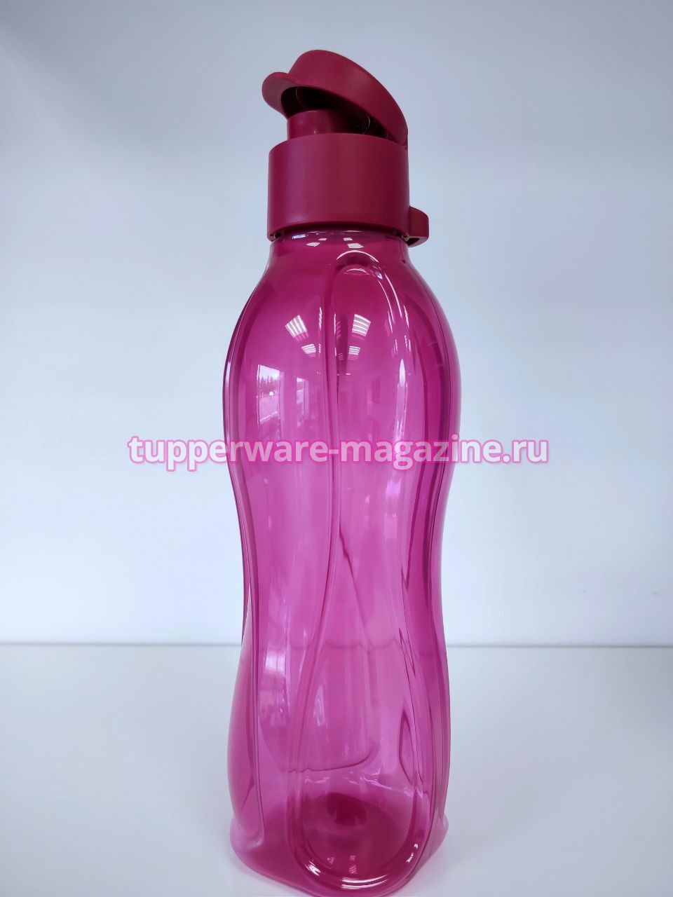 Эко-бутылка (500 мл) в бордовом цвете с клапаном
